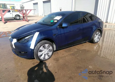 2024 Tesla Model Y from USA, damaged, VIN 7SAYGDEE7RA239148